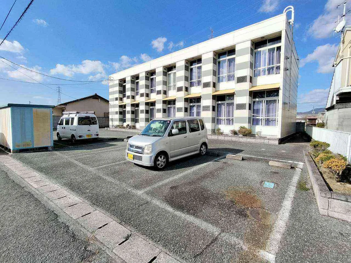 写真と現状が異なる場合は現状を優先します。