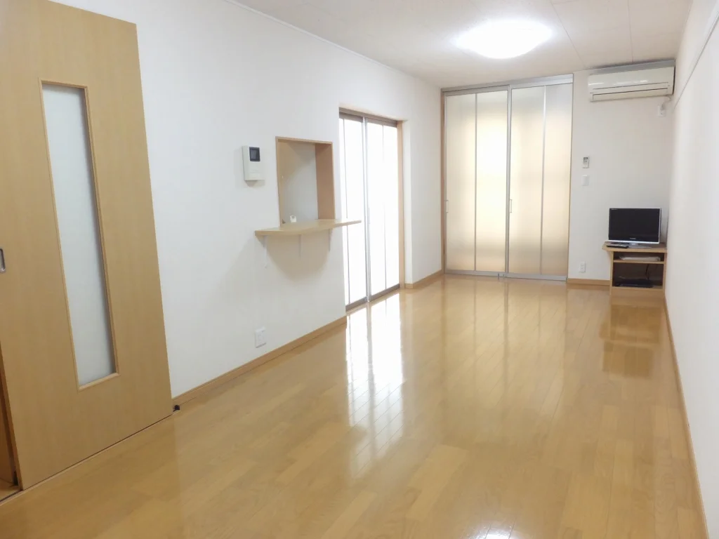 1階はフローリング、2階はじゅうたんです。