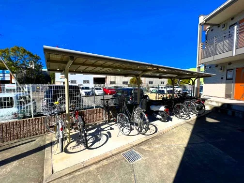 屋根付き駐輪場