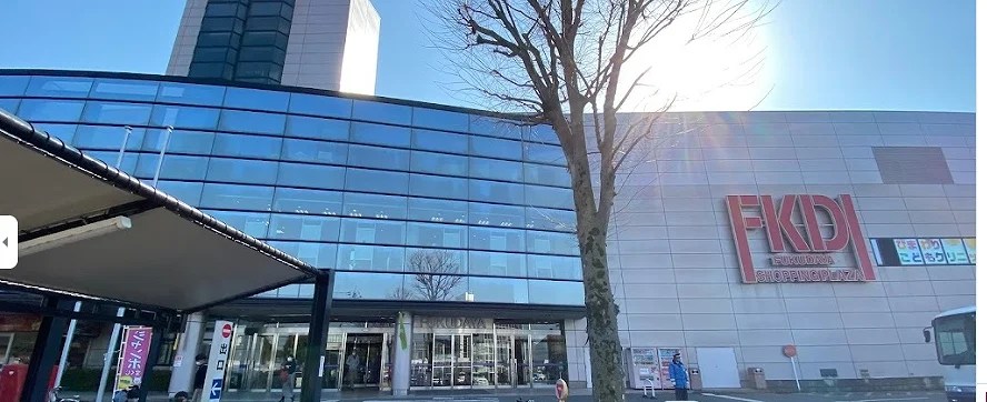 徒歩１５分です。