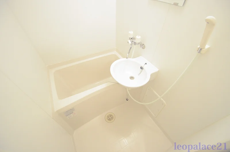 実際のお部屋と異なる場合がございます。