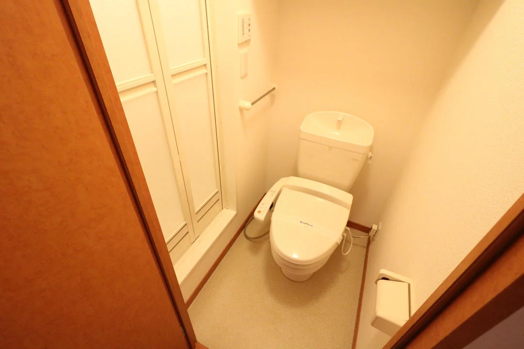 温水洗浄便座を完備しており快適な毎日を！