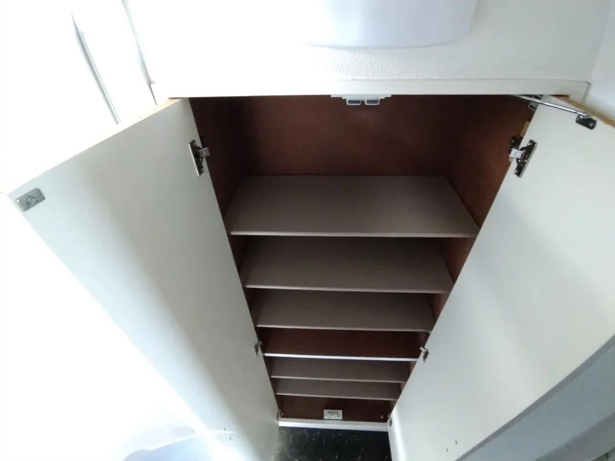 シューズボックス