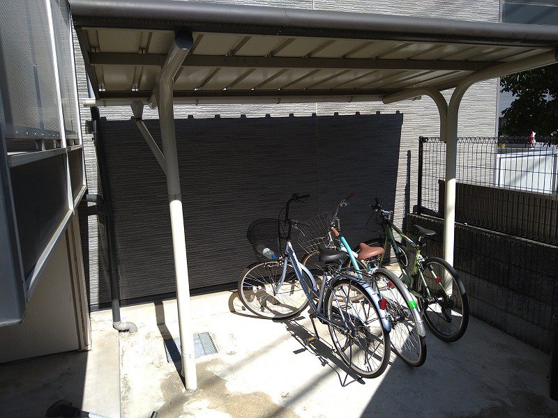 駐輪場　原付＆自転車のみ駐輪可能