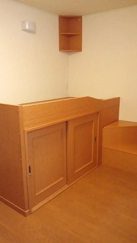 ベッド下の収納スペースが魅力的☆