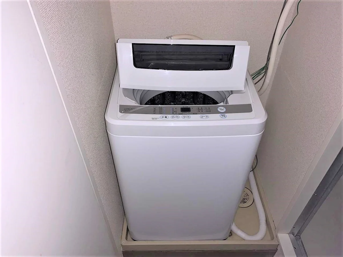 家具家電はメーカー等が異なる場合がございます。