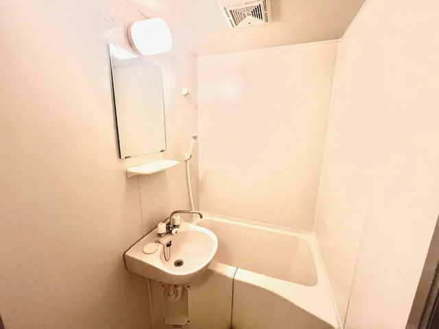 設備・使用は号室により異なる為、現状を優先いたします