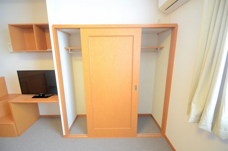 同シリーズの類似となります。現況を優先致します。