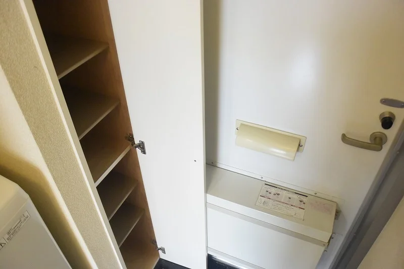 シューズボックス付きです。