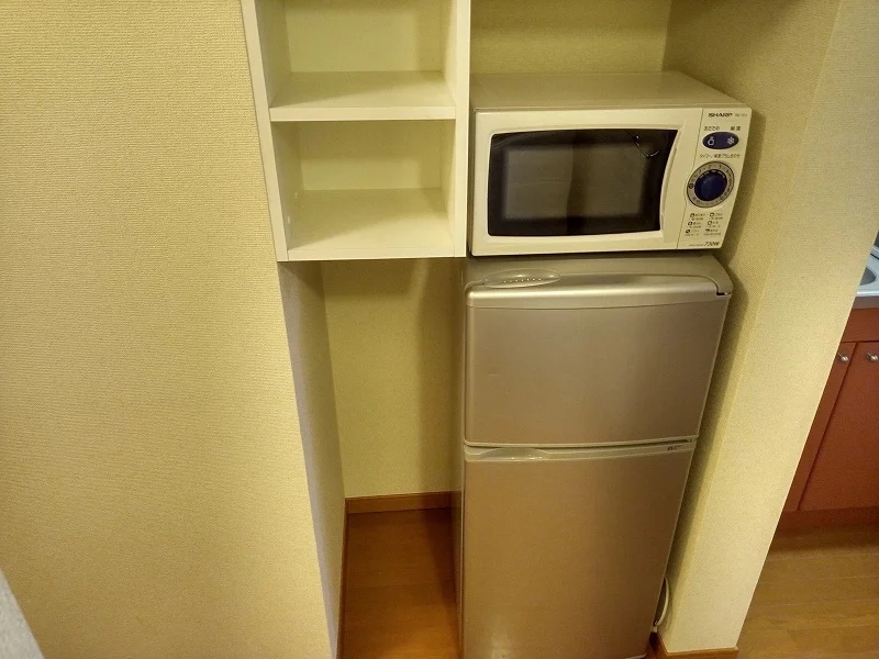 冷蔵庫、電子レンジ