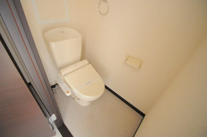 トイレとお風呂と分かれています！