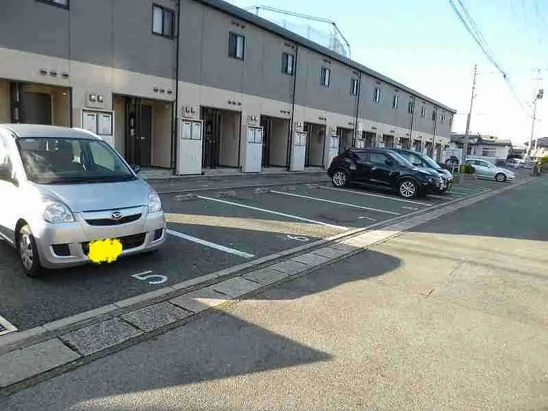 写真と現状が異なる場合は現状を優先します。