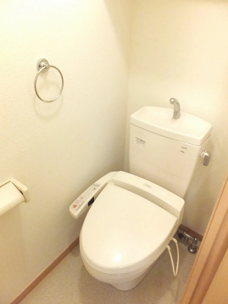 温水洗浄便座設置済み