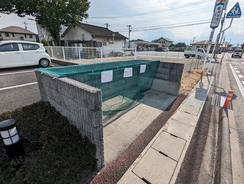 ごみ置場