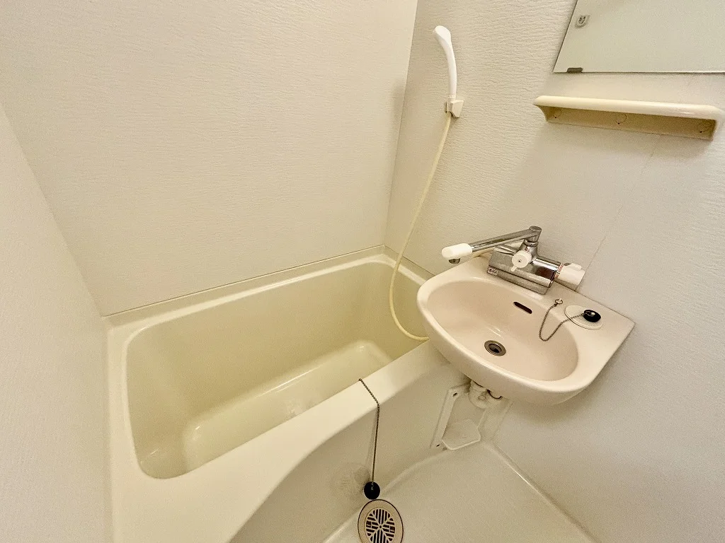 設備・仕様は号室により異なる為、現況を優先いたします。