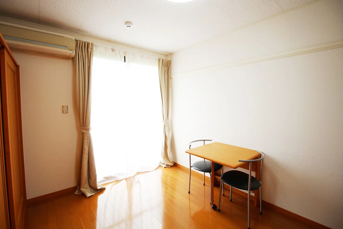 採光面は南向きで日当たりは良いですよ♪