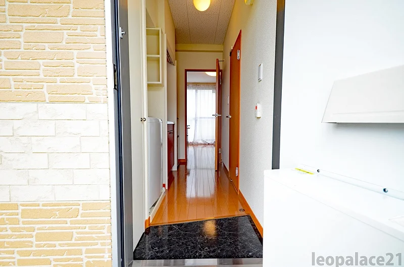 同シリーズの類似となります。現況を優先致します。