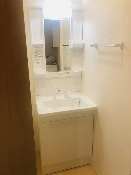 独立洗面台