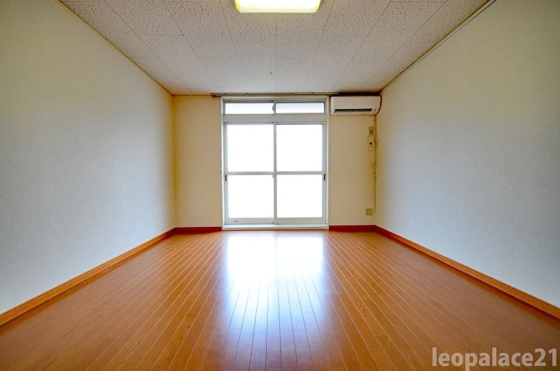 設備・使用は号室により異なる為、現況を優先致します。