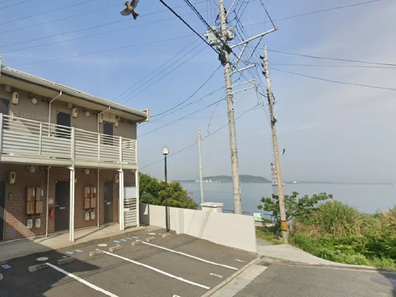 海の近くです