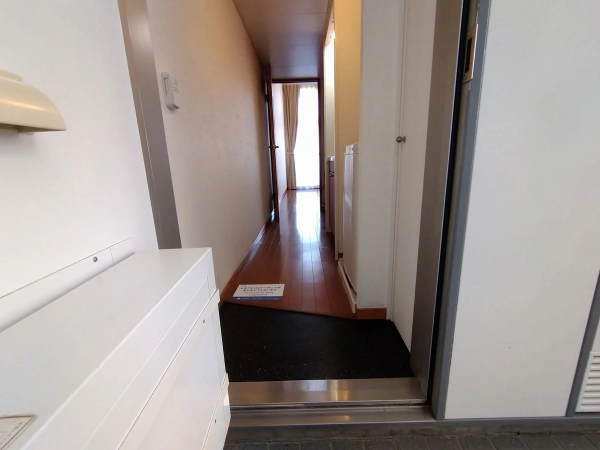 宅配ボックス付き