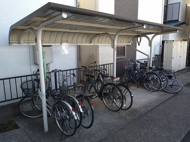 駐輪場　原付＆自転車のみ駐輪可能