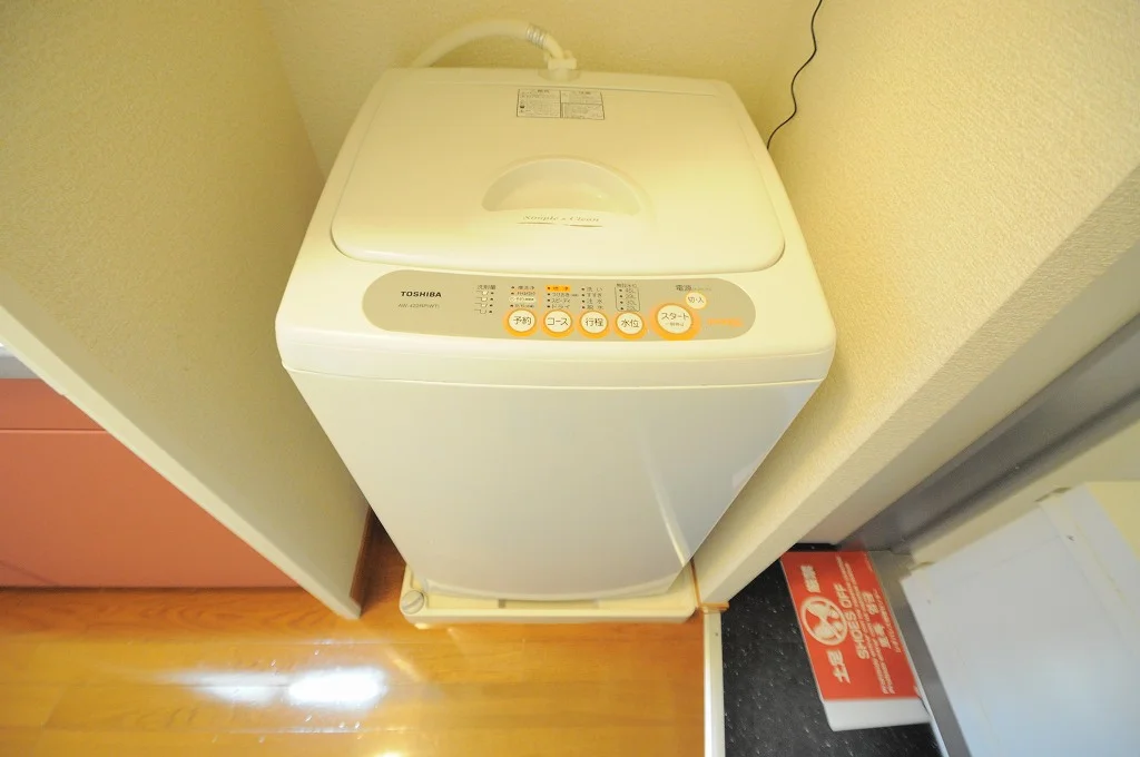※同タイプ部屋の写真となります（洗濯機）