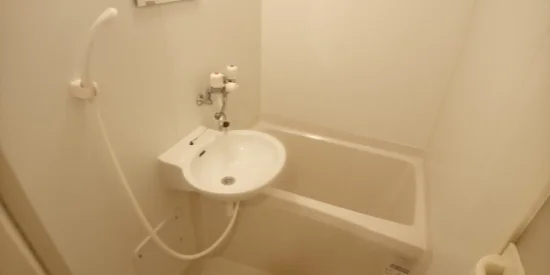 設備・使用は号室により異なる為、現況を優先致します。