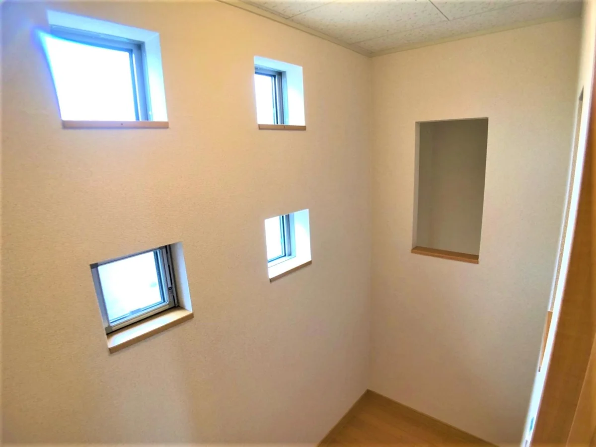 仕様・設備などは号室により異なる為、現状を優先する。