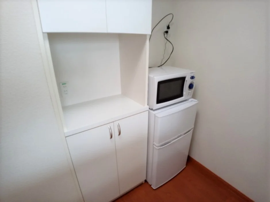 冷蔵庫・電子レンジ(部屋毎にメーカー・サイズが異なります)