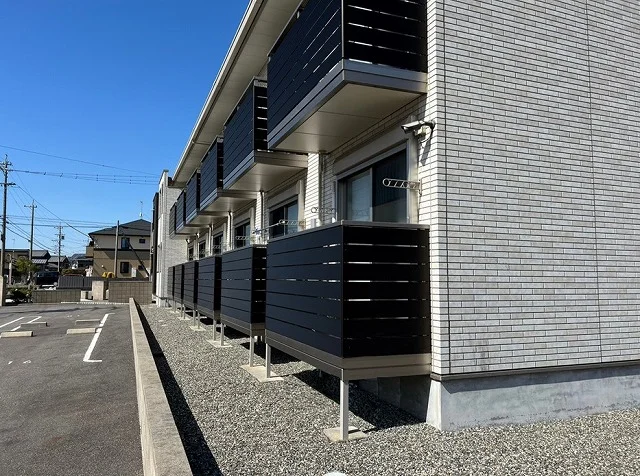 スペース　窓先