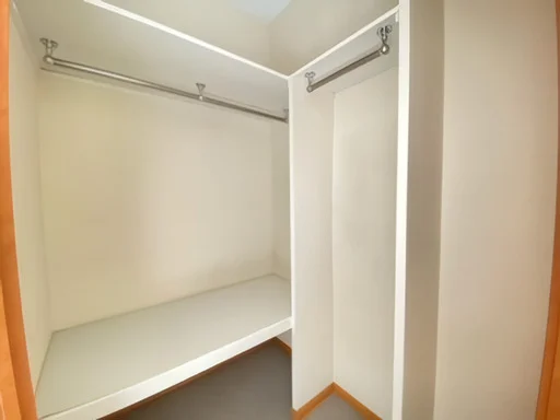 備品や設備仕様は号室等により異なります。現地をご確認下さい。