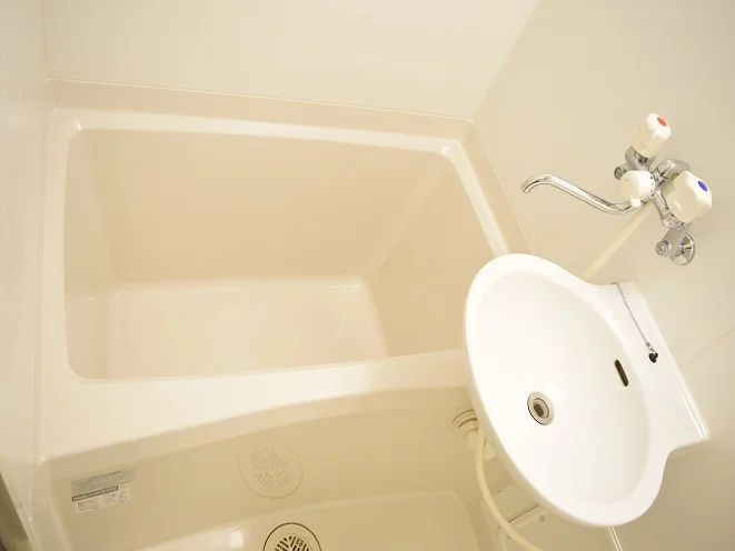 風呂とトイレは別です。