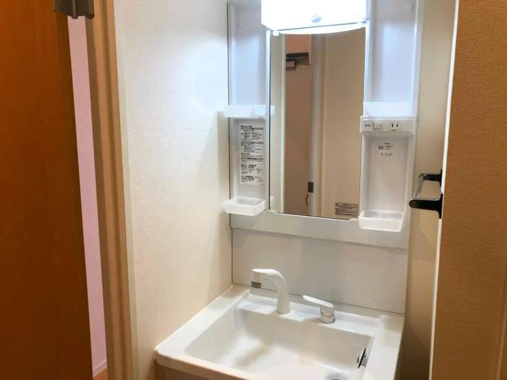 実際のお部屋と異なる場合がございます