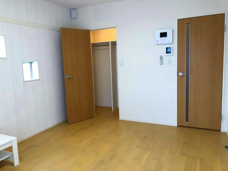 実際のお部屋と異なる場合がございます。