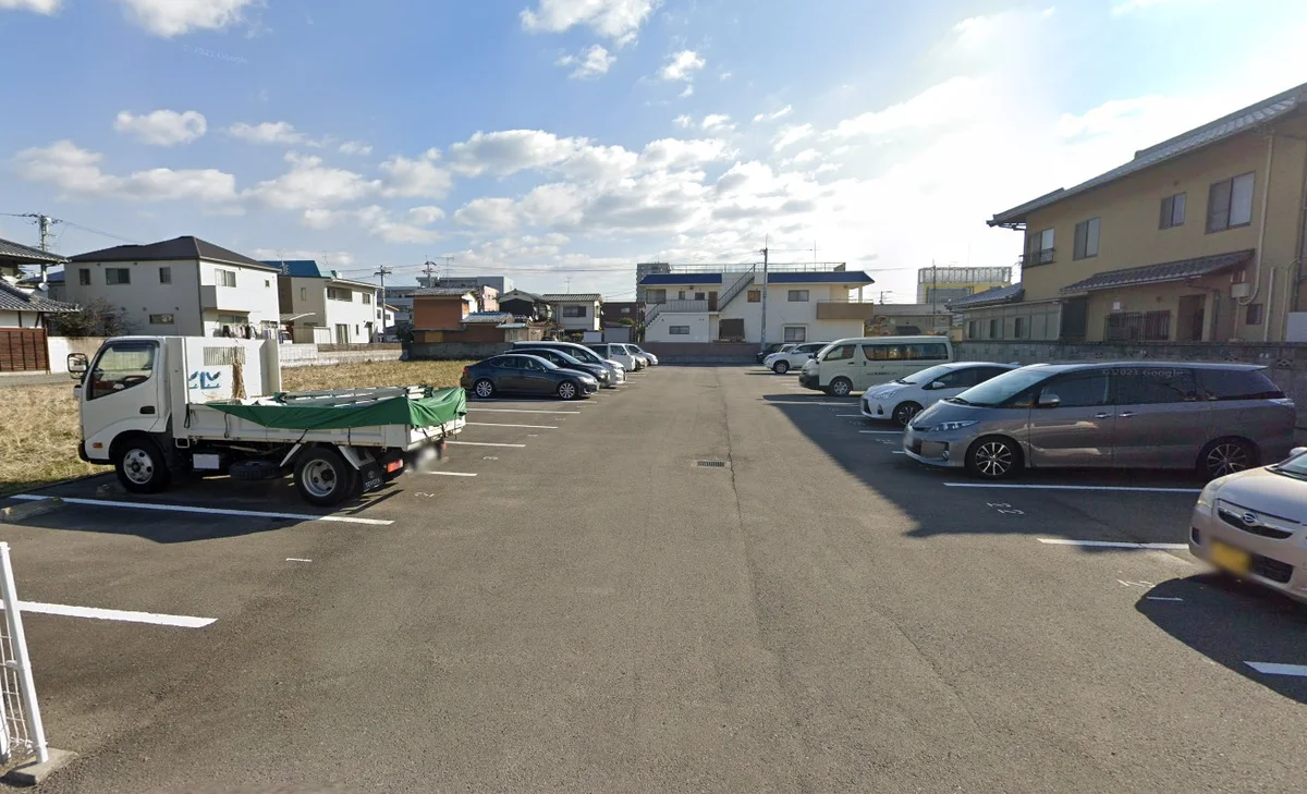 近隣で広い駐車場を確保しています！