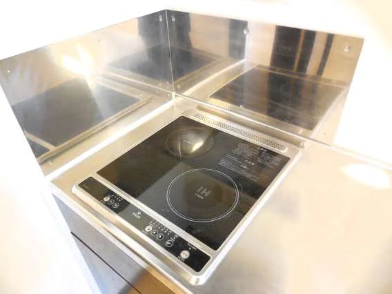 コンロの仕様が異なる場合があります