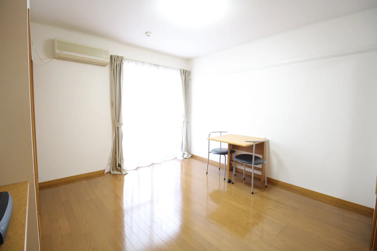 採光面は南向きのお部屋です☆