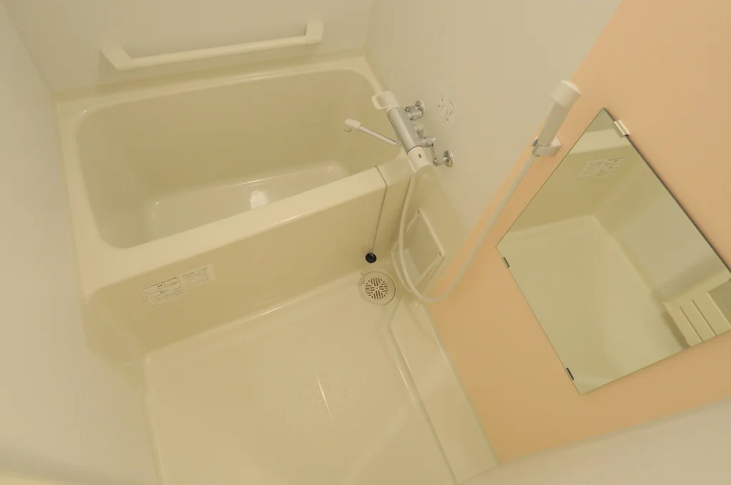 同タイプ部屋の写真となり設備等は現況と異なる場合があります。