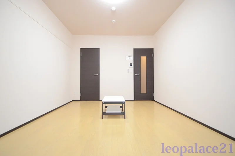 同シリーズの類似となります。現状を優先致します。