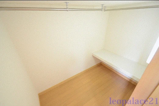 備品や設備仕様は号室等により異なります現地をご確認下さい。