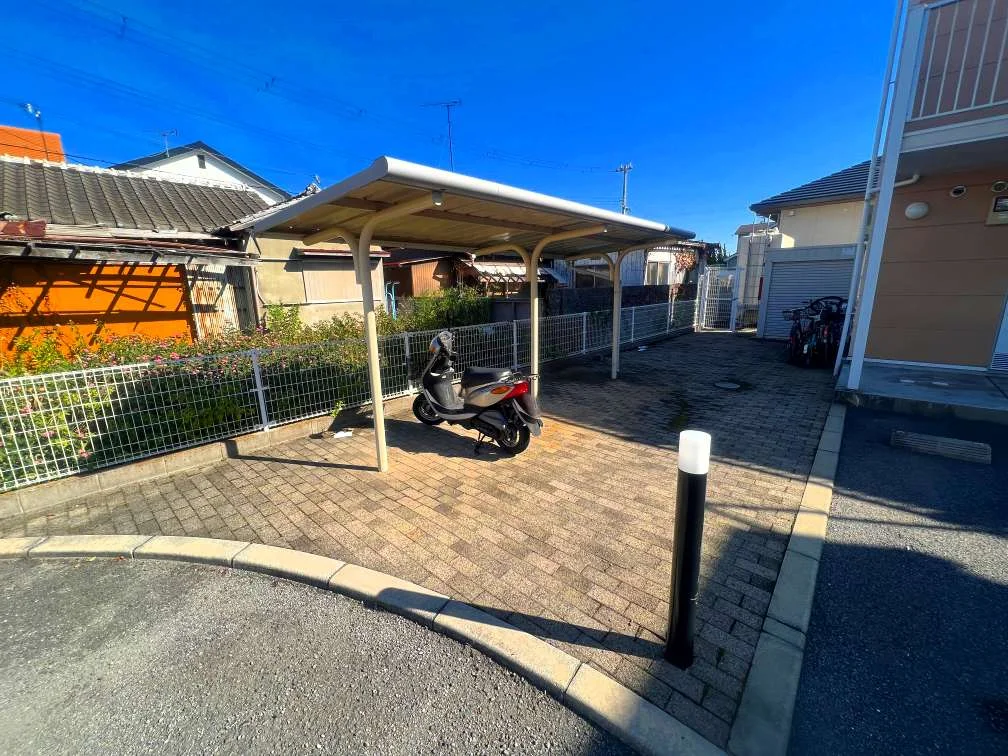 屋根付き駐輪場