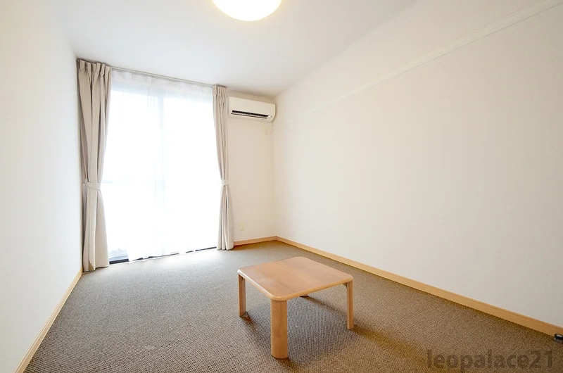 部屋ごとにタイプが異なります。