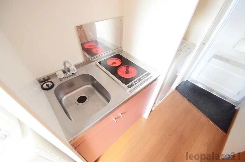 同シリーズの類似となります。現況を優先致します。