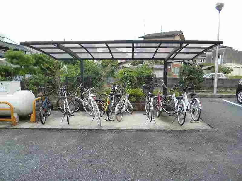 写真と現状が異なる場合は現状を優先します。