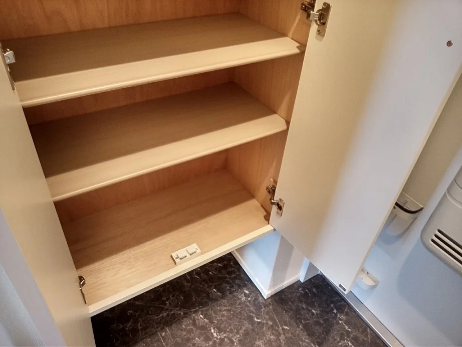 シューズボックス