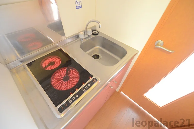 電気コンロ設置済　すぐに使用出来ます。