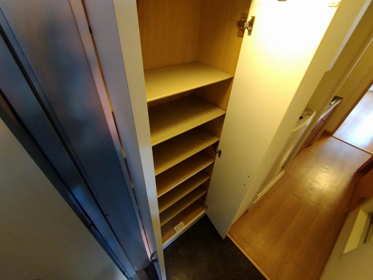 シューズボックス