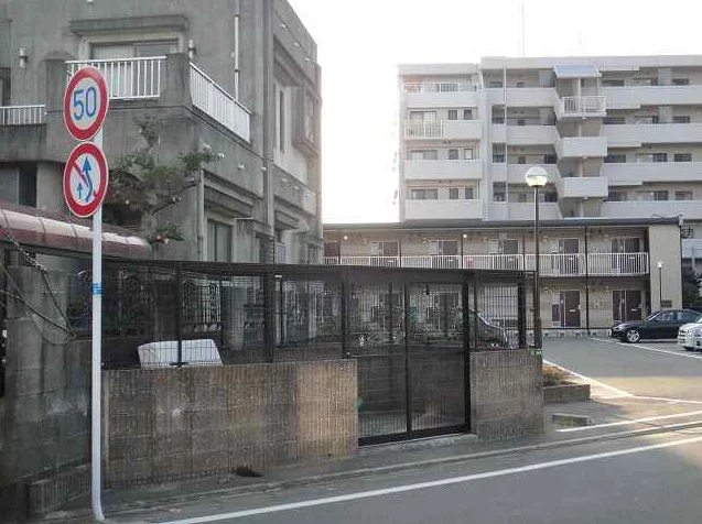 レオパレス空港通Ⅱ共有ゴミ置き場