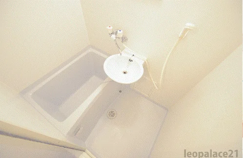 備品や設備仕様は号室等により異なります現地をご確認下さい。